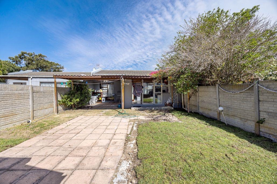 2 Bedroom Property for Sale in Table View Western Cape